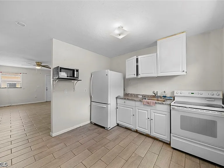 322 Louise Ave #A — Photo 8