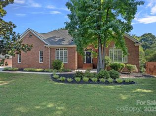 343 Gringley Hill Rd, Fort Mill, SC 29708