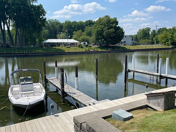 5th image of 25370 Quarter Deck St #2