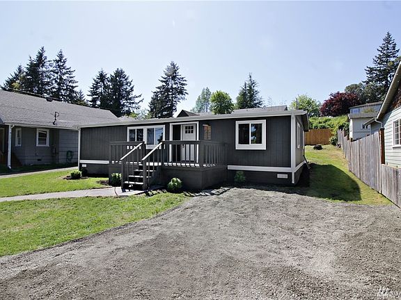2nd image of 1213 Evans Ave W