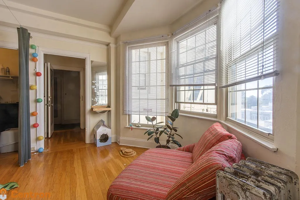 Studio, 500 sqft, $3,000 — Photo 4