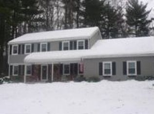 13 Southwood Rd, Wilbraham, MA 01095