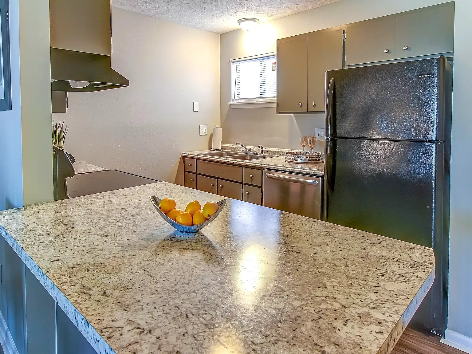 Meadow Pointe Apartments — Photo 3