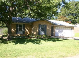 609 Lamar Dr, Euless, TX 76039