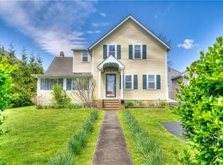 207 Ocean Rd, Narragansett, RI 02882