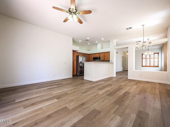 3rd image of 420 W HALF MOON Way