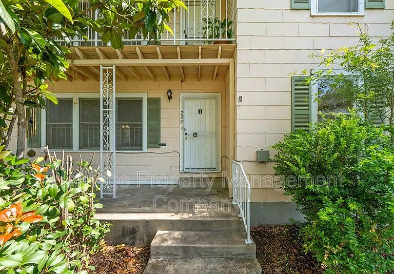 229 Alexander Hamilton Dr #1 — Photo 2