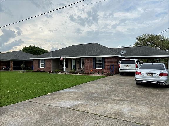 2nd image of 610 Royale Dr