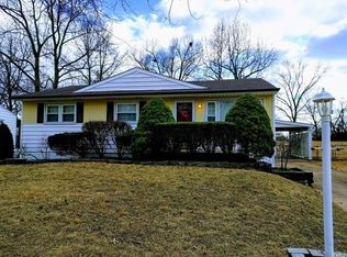 11022 Ridge Forest Ct, Saint Louis, MO 63126