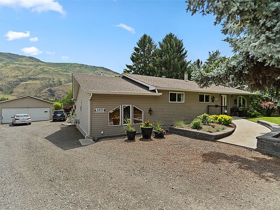 3rd image of 2875 Bank Rd