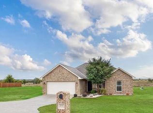 275 NE Happy Hollow Ln, Elgin, OK 73538