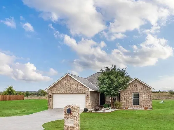 275 Happy Hollow Ln, Elgin, OK 73538