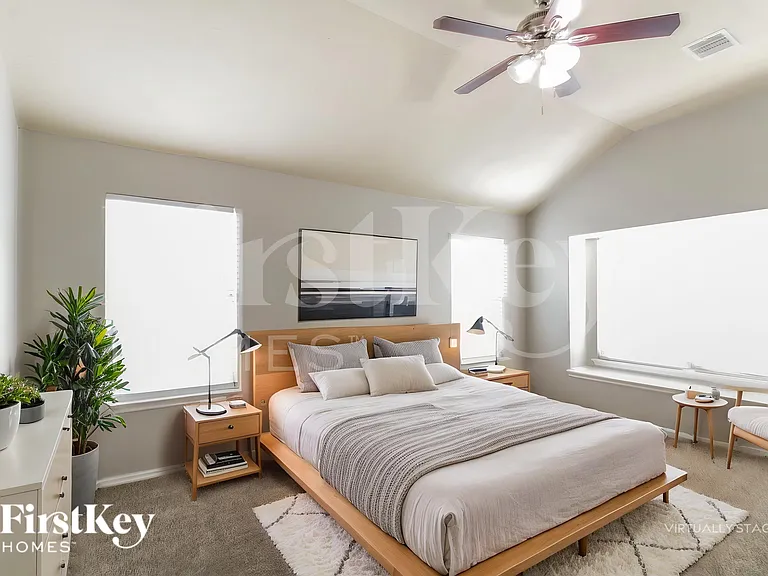 21554 Kings Bend Dr — Photo 11