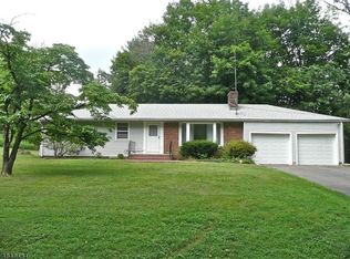 81 Hogback Rd, Pittstown, NJ 08867