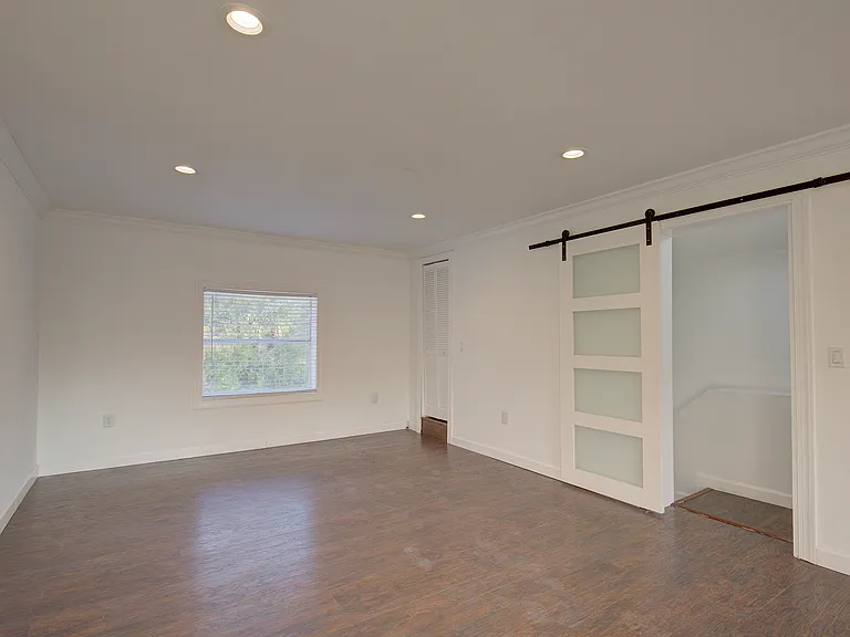 5907 Sheldon Rd — Photo 28