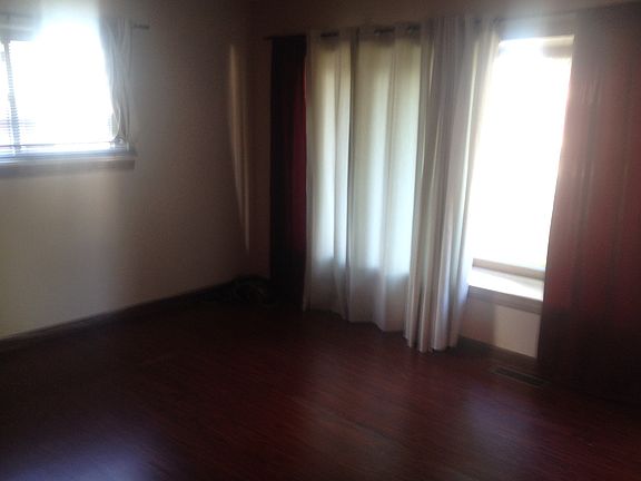 5th image of 31323 Fernwood St