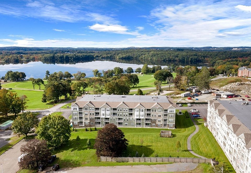 1st image of 5 Peters Farm Way #203