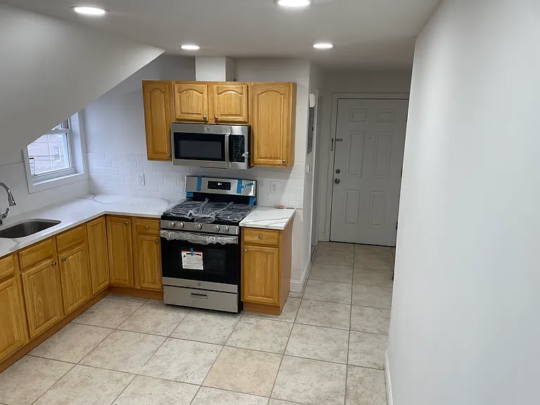 197 Park Ave #3 — Photo 17