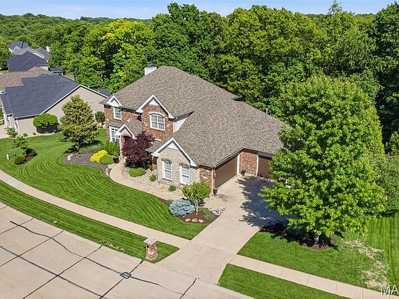 4th image of 859 Arbor Chase Dr