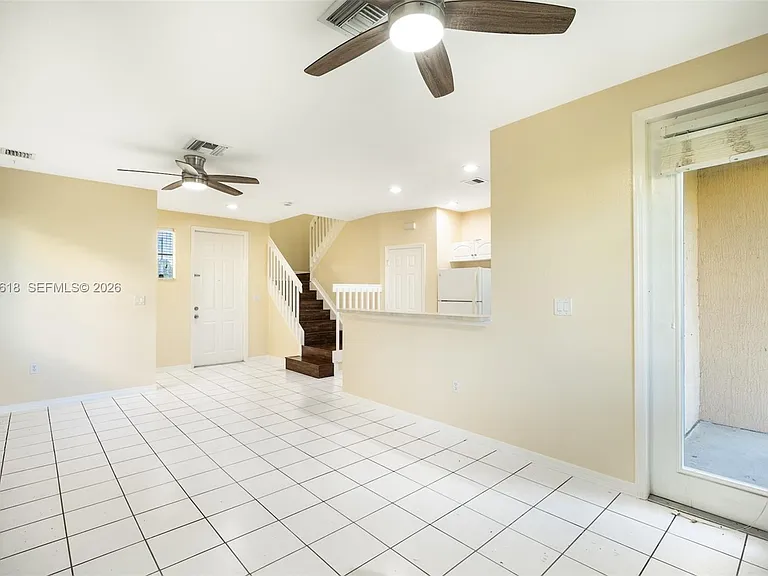 6051 SW 19th Pl — Photo 10