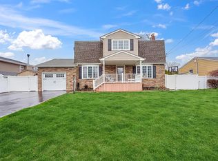 75 Moody Ave #1, Islip, NY 11751