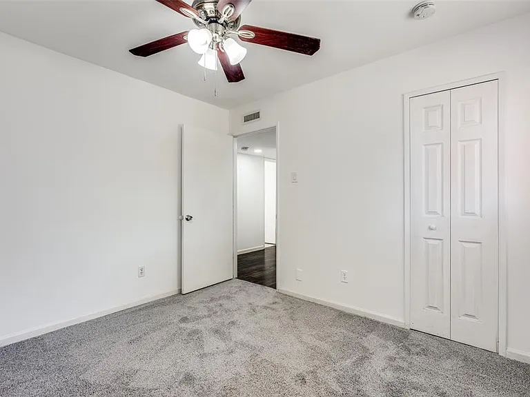 1300 Pioneer Ln — Photo 18