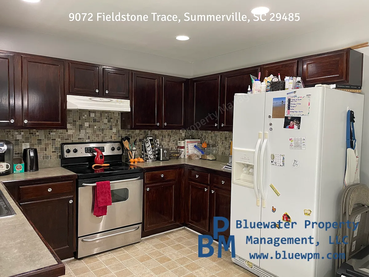 Building Photo - 9072 Fieldstone Trce