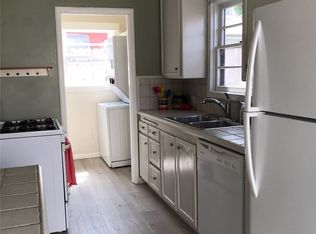 320 30th St, Manhattan Beach, CA 90266
