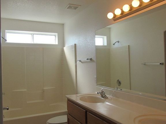 5th image of 1311 Wapati Dr