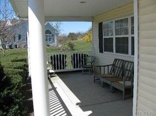 404 Winged Foot Way, Riverhead, NY 11901