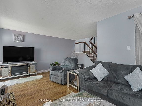 5th image of 1107 Des Forets Ave