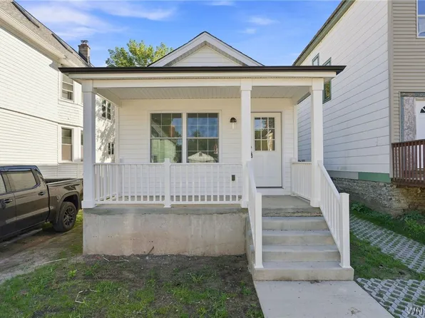 383 14th St, Buffalo, NY 14213
