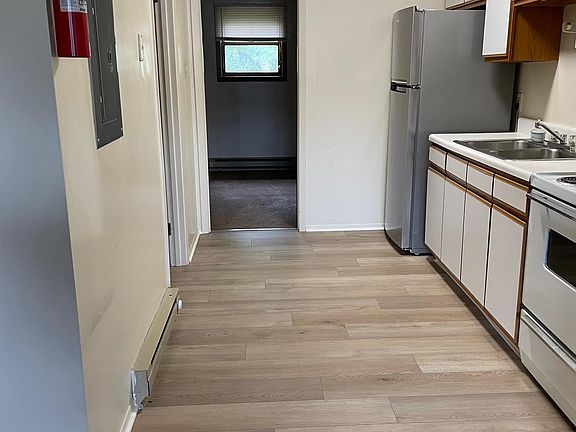 4th image of 403 S Baltimore St APT Q