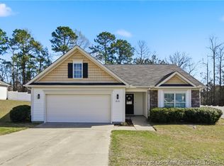 415 Colonist Pl, Cameron, NC 28326