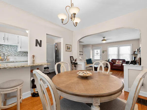 1371 Meadow Rd, Columbus, OH 43212