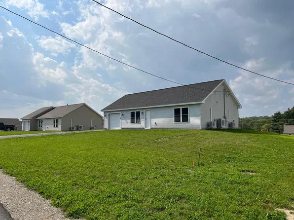 46 Stearns Farm Road, Hampden, ME 04444