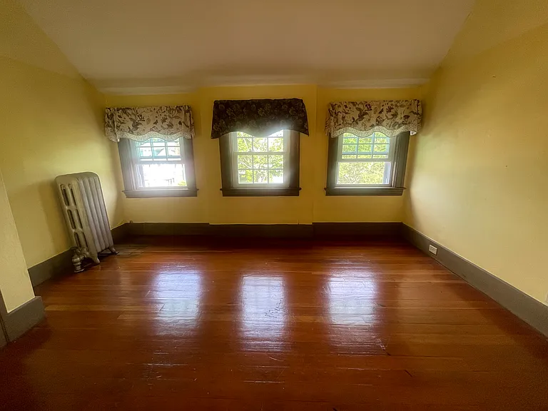 7 Somerset St #3 — Photo 6