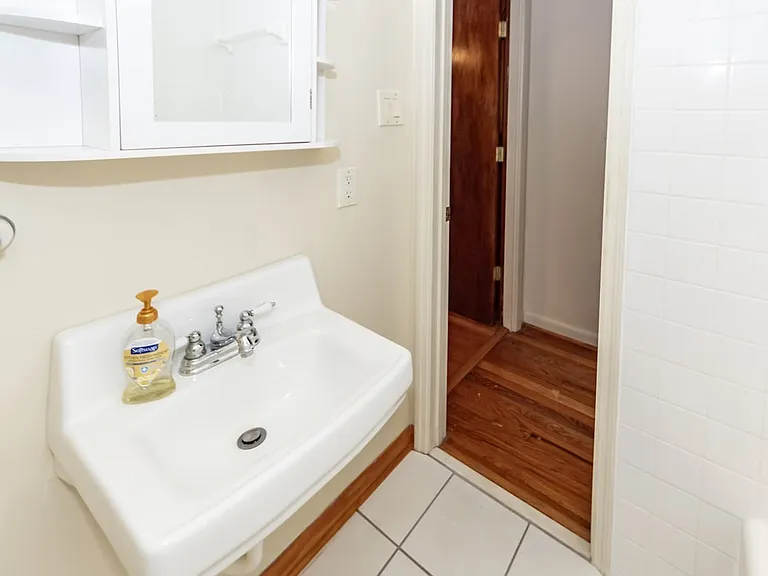 453 Wade Hampton Dr — Photo 8
