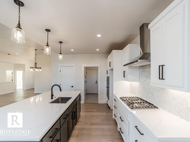 3282 Sky Way — Photo 7