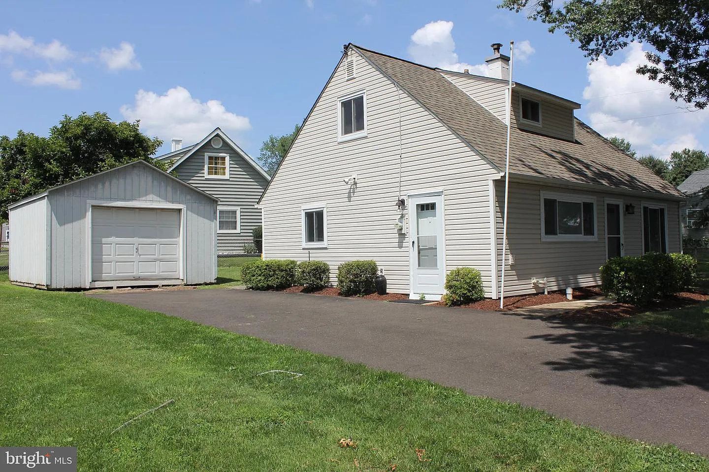 4 bed, 1248 sqft, $2,750 — Photo 2