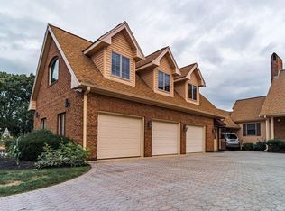 124 Gardiner Rd #124, Quincy, MA 02169