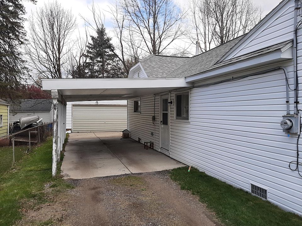 2nd image of 709 E Greenlawn Ave