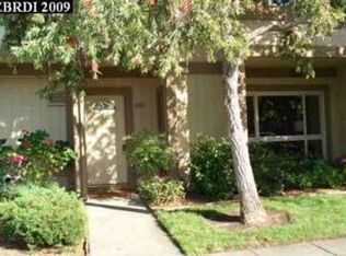 1025 Tahiti Ln, Alameda, CA 94502