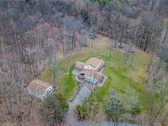 2nd image of 300 Chrisner Rd