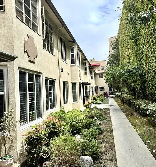 50 Elm Ave #5 — Photo 4
