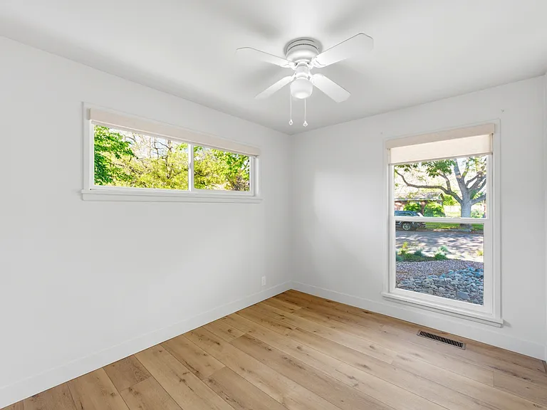 1153 N Buccaneer Dr — Photo 36