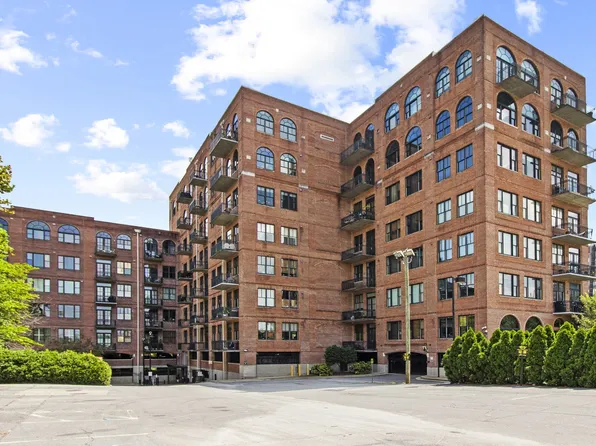 3235 Roswell Rd NE Unit 607, Atlanta, GA 30305
