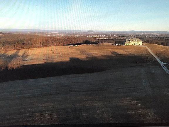 View from 400 moonlight tr