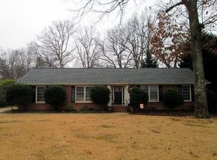 24 Owens Rd, Taylors, SC 29687