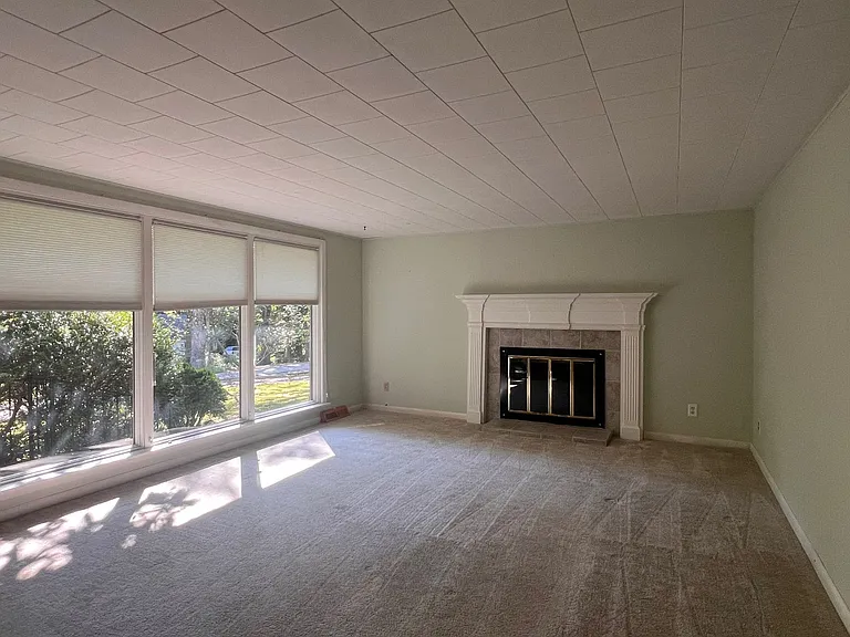 4242 W Beech Ln — Photo 3